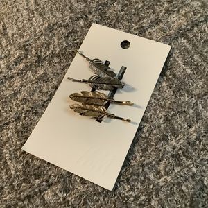 H&M Feather Hair Pins
